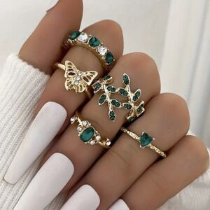 🔅🆕🔅✨BoHo 5pcs Rhinstones Emerald Green 💚Ring Sets✨